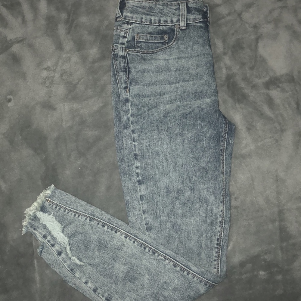 Blue washed jeans